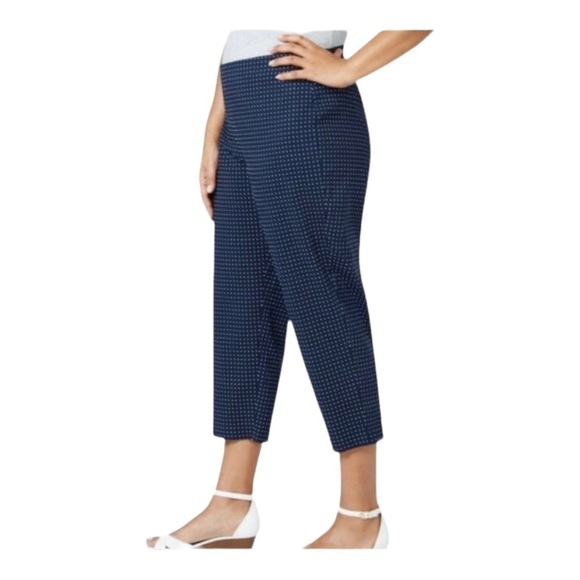 NEW Charter Club Navy Plus Size Capris Pants Chelsea Tummy Control Stretch 28W - Picture 9 of 10